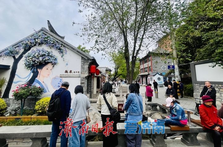 一年四季 泉在济南丨泉城春深处 晴波映古街