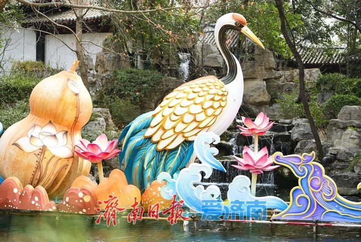 “秦琼、李清照、辛弃疾”亮相，“泉城元素”迎春花灯会唱主角