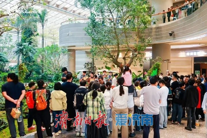 从狮城到泉城！济南起步区鹊山生态文化区借“南洋风”出圈，成假期文旅黑马