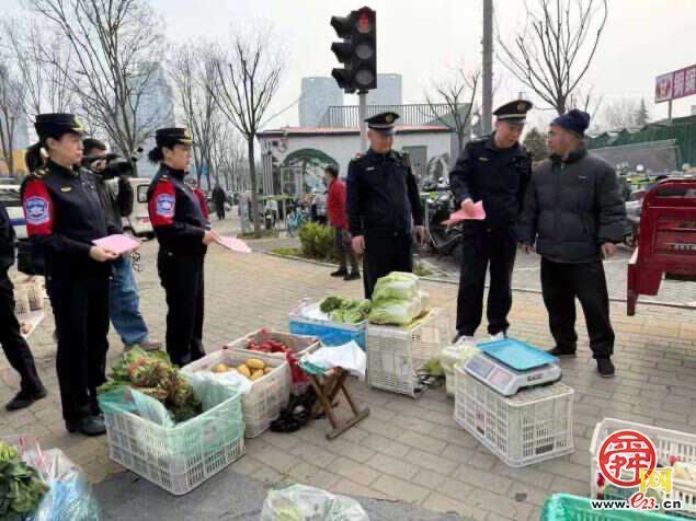 普法先行 规范经营 济南多部门开展“摊点规范治理·共建文明城市”普法宣传活动