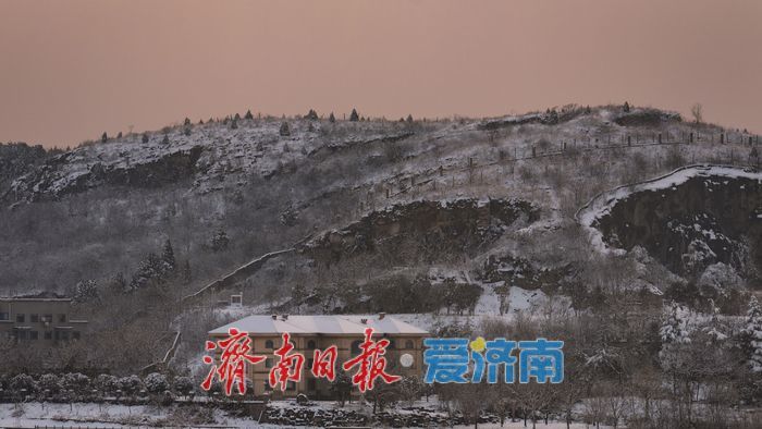 雪裹腊山染暮霞，济南西城邂逅冬日限定浪漫