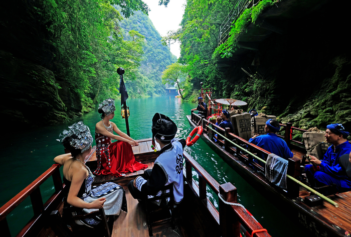 春游打卡正当时 恩施地心谷多项惠民政策暖心上线