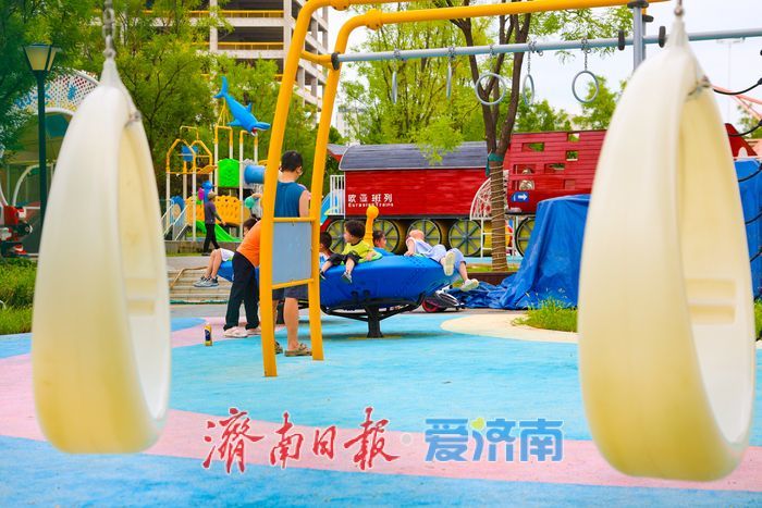 唐冶中央公园：亲子娱乐的梦幻之地