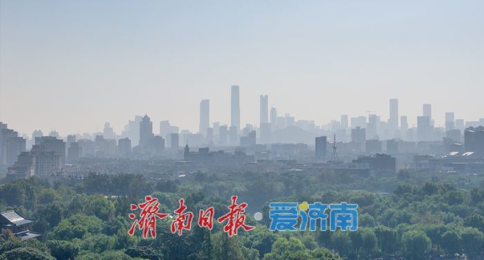 一城秋意，半入丹青
