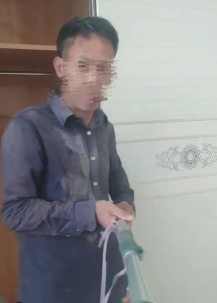 男子被蛇咬拒絕治療后失聯遭質疑炒作 當地回應