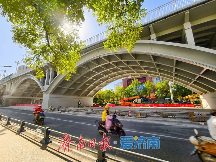 项目强省会｜多个桥洞穹顶新貌亮相！济南纬二路跨铁路天桥桥下改造提速