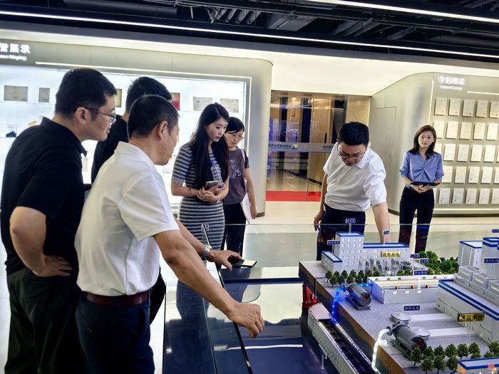 数字强省宣传月｜“数智济南建设观察团”探访泉城数智产业生态圈