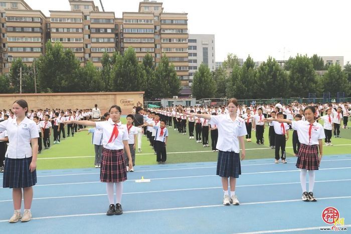 山海和鸣，燕启新程——新西兰布林斯学校教育代表团走进燕山小学