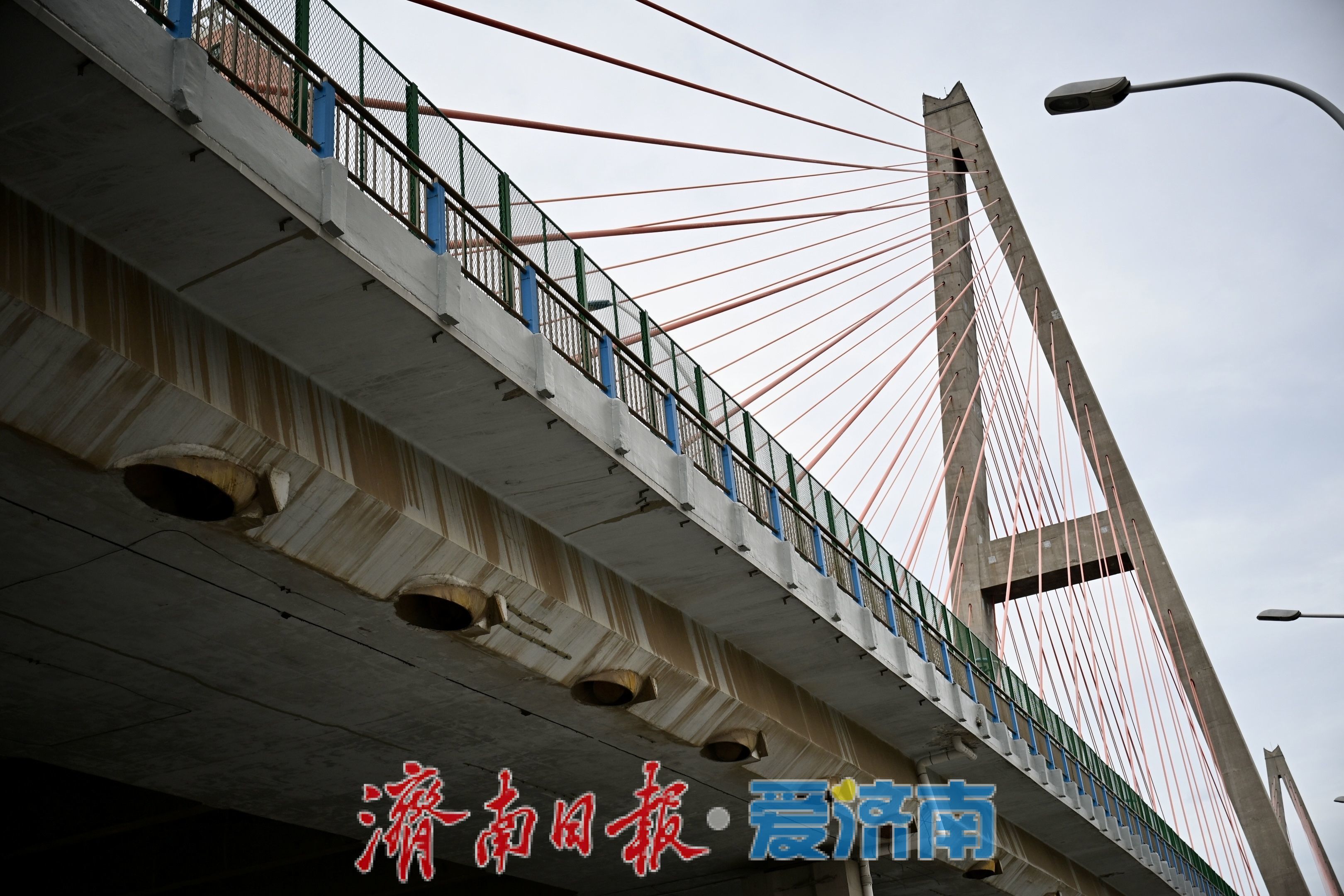 提速焕新！济南纬六路高架桥大修攻坚冲刺 预计10月底全面完工