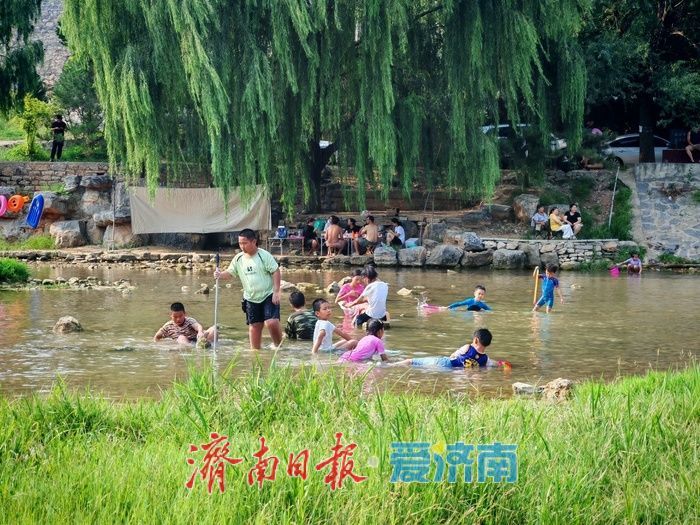 一年四季 泉在济南丨玉符河畔觅清凉：宅科村段成市民消夏野趣乐园