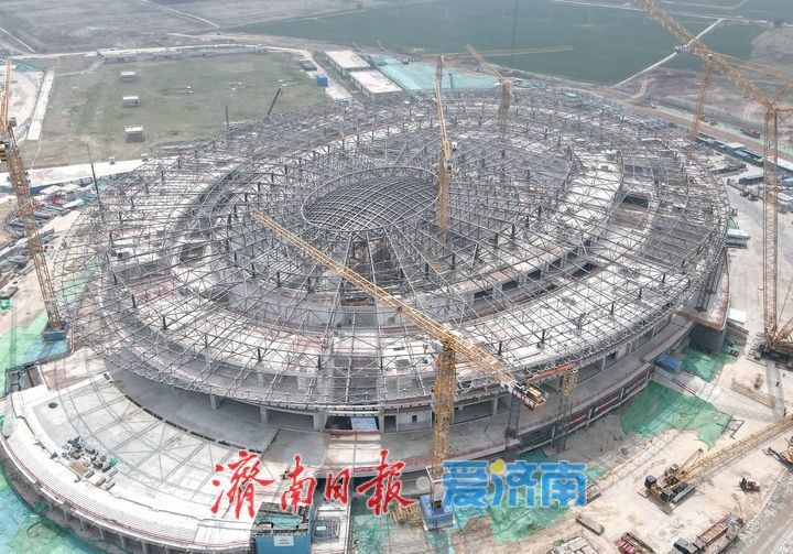 项目强省会｜济南黄河体育中心游泳馆及全民健身中心项目钢结构屋盖整体封顶