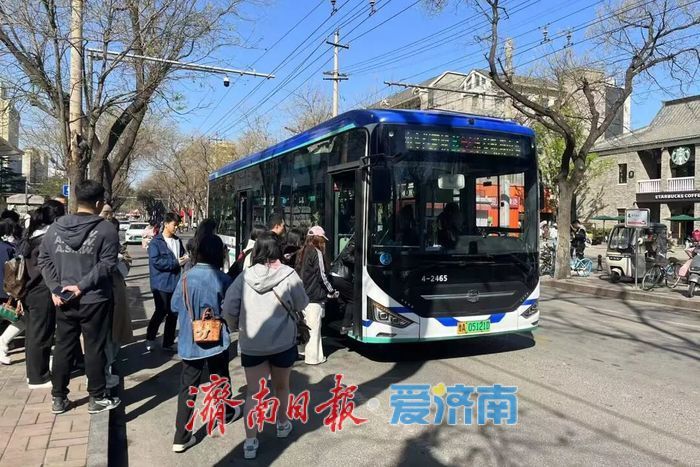 绿色祭扫，畅行无忧 济南公交推出8条祭扫专线