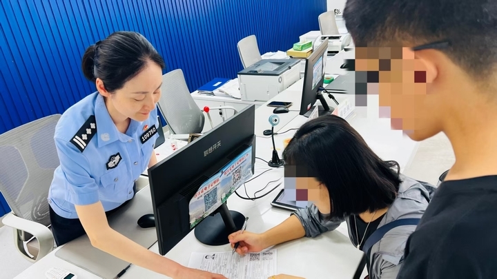 学生考前发现身份证已过期，济南民警开通“绿色通道”