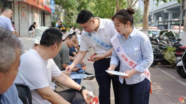 济南机场“清泉服务”助力学子圆梦