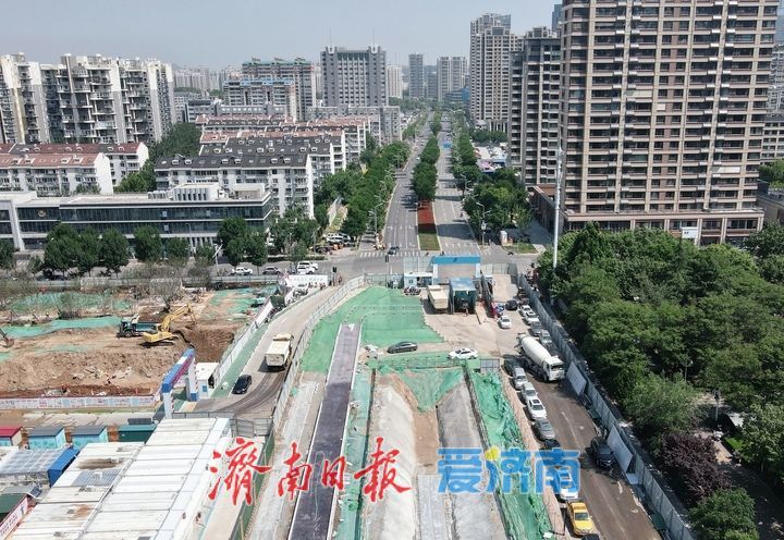 打通交通瓶颈，济南中央商务区泺邑路南段拓宽改造