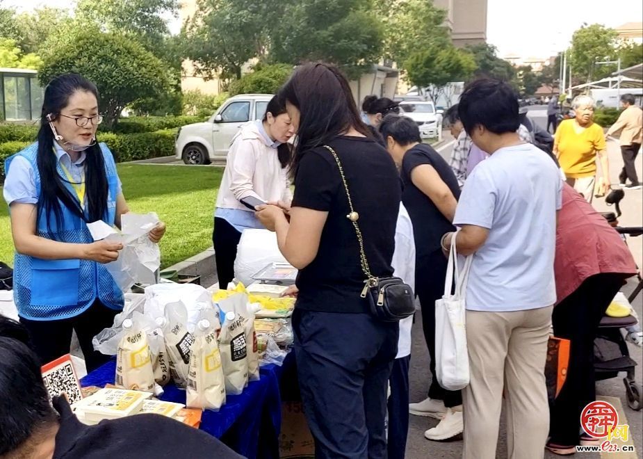 章丘这场“集”  烟火气拉满！泉水人家2026首场社区行热热闹闹收摊啦