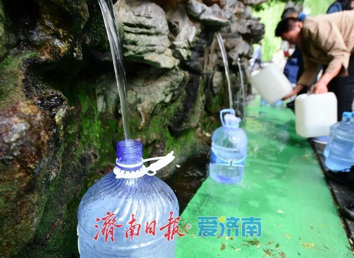 雨助泉涌，济南黑虎泉水位一夜攀升7厘米