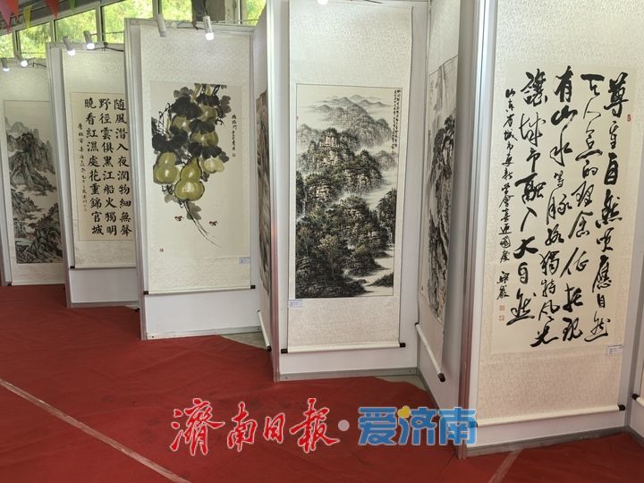 “秘境石崮寨·首届绿水青山书画展”举办
