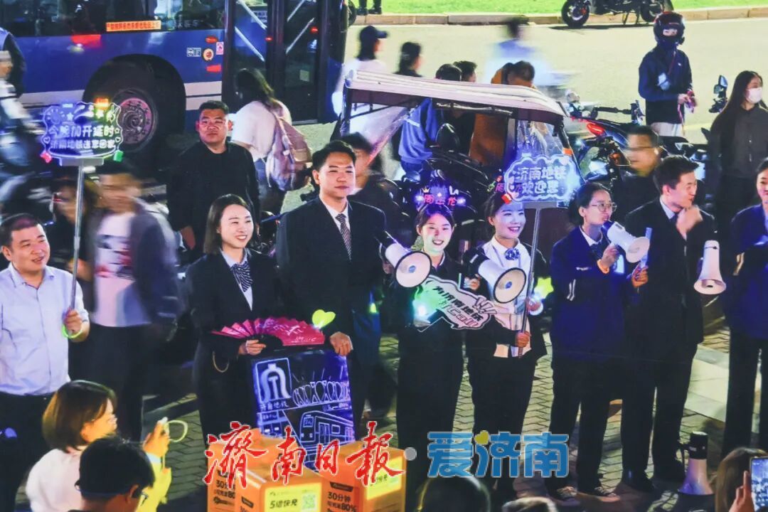 除了“换乘”，奥体中心站还有哪些隐藏关键词？