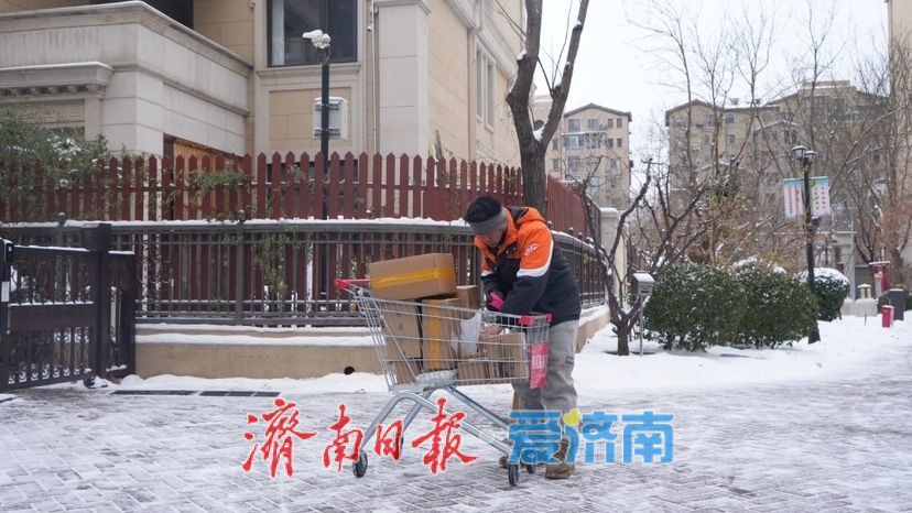 暴雪突袭，申通快递“人机协同”双线作战保民生