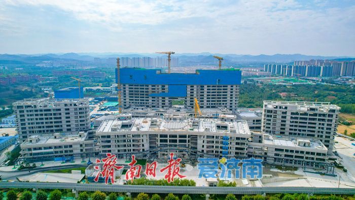 济南儿童医院新院区全面封顶 转入装饰装修阶段