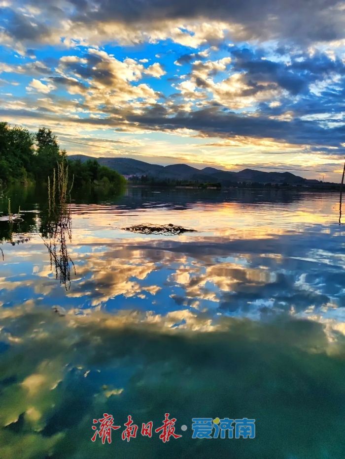 一年四季 泉在济南丨济南大冶水库秋色浓“美颜晚霞” 美轮美奂