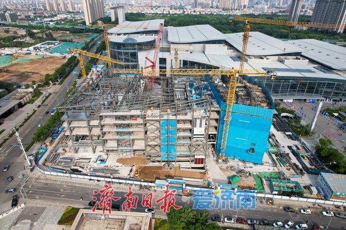 抢抓假期施工窗口期 西客站片区在建“第一高”建设提速