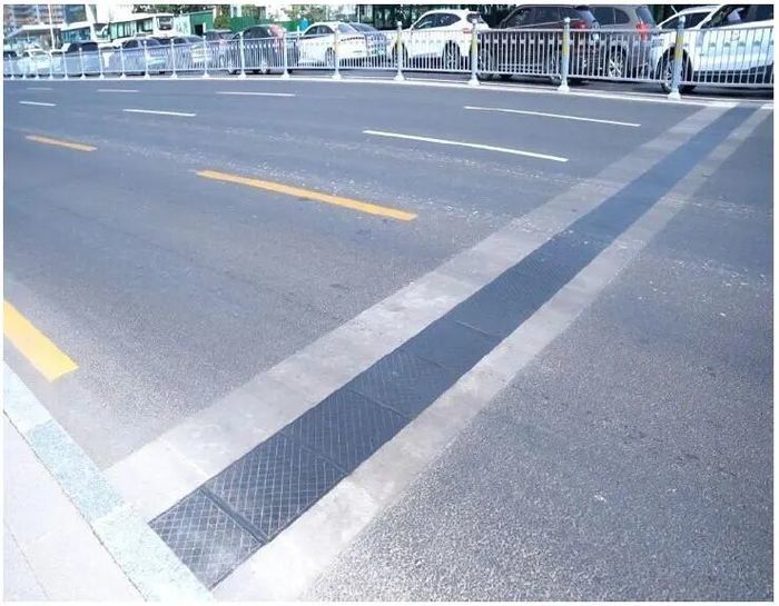 一桥跨南北，旧貌焕新颜 天桥维修改造细节大揭秘