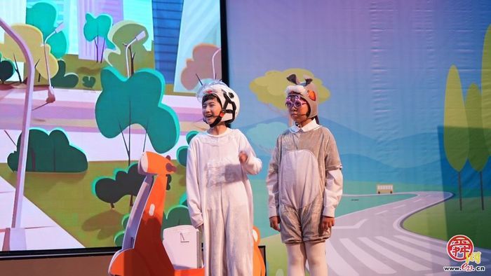济南市市中少年原创舞台剧点亮“全国交通安全日”