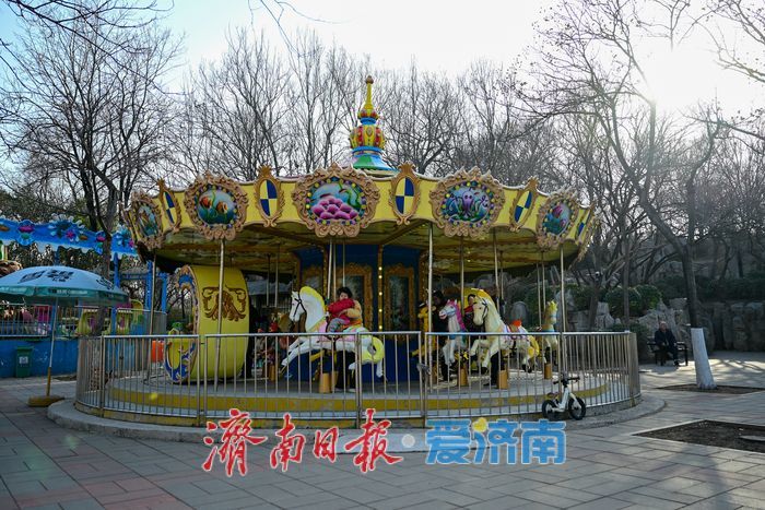 泉城公园正月初八年味足 成亲子游玩热门打卡地