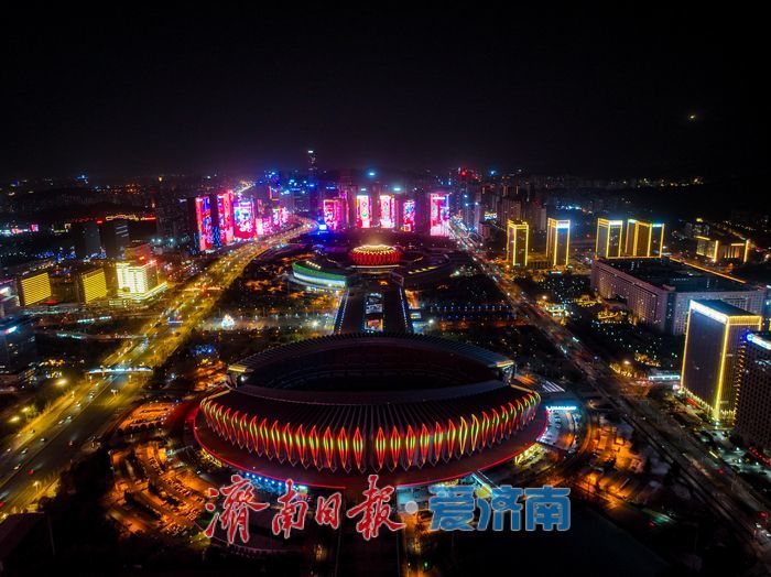 “泉”在济南过大年｜新春主题灯光秀点亮济南夜空