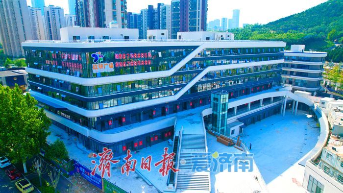 黄金区位再添商业引擎！济南工业南路欢朋广场正式揭幕