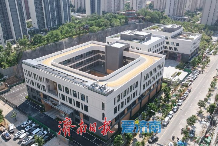 济南中央商务区国际学校和科教中心项目完工，“空中操场”亮相
