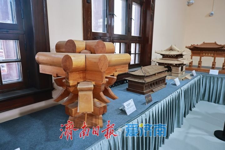 榫卯传古韵 中国古代建筑模型展持续火爆