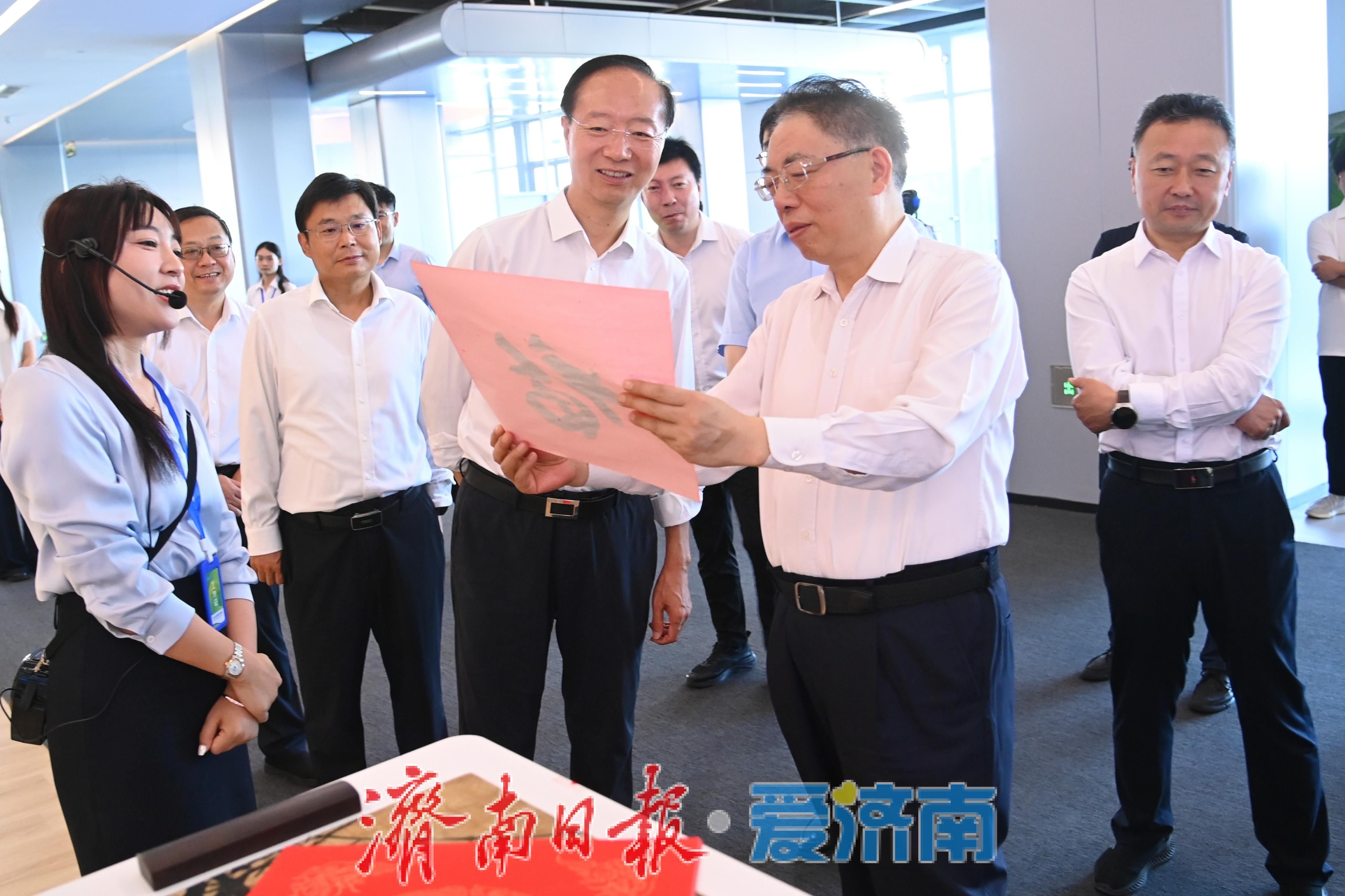 省人大常委会调研组来济调研