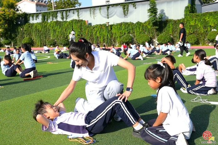 身上有汗、眼里有光丨济南市市中区爱都小学以“限时禁左”推进“健康第一”