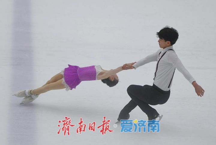 2025年中国花样滑冰俱乐部联赛济南站今日开幕