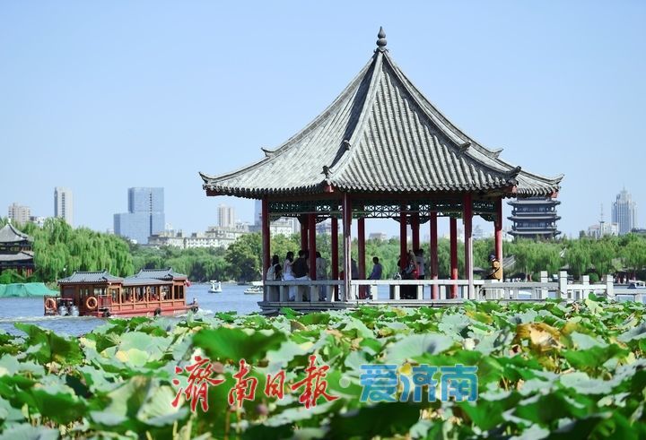 湖光潋滟游人醉，国庆过半天下第一泉景区迎客破“百万”