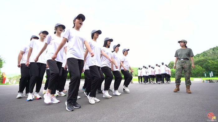 点燃青春热血 铸就国防梦想——“爱我国防”2025年济南市青少年军事体验活动 即将热血启幕