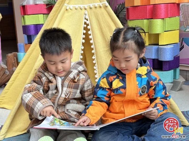 “书”心童梦  “阅”见美好——济南市天桥区幼教中心实验幼儿园全民阅读活动周活动