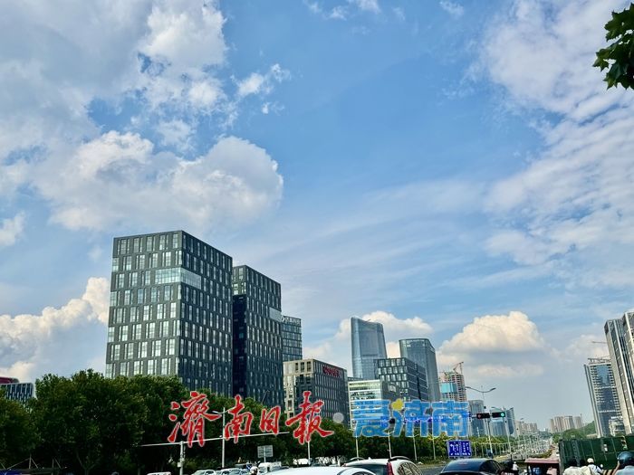 一年四季 泉在济南丨雨后济南夏云奇峰绘美景