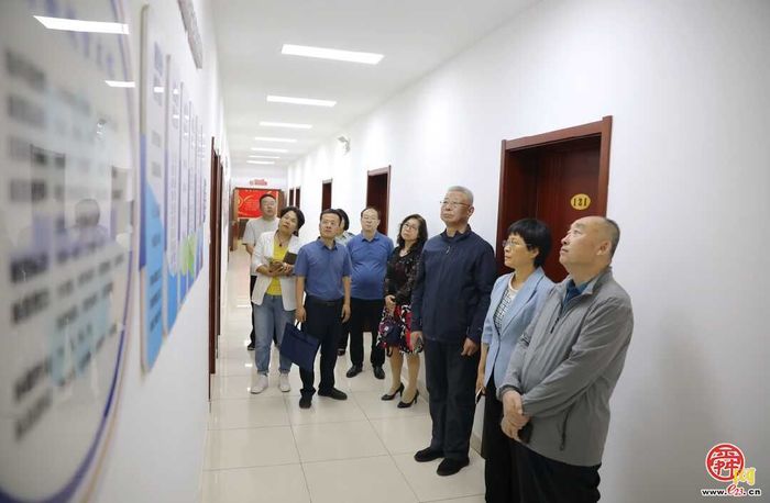 山东省东西方比较文化学会到济南市城管局参观座谈