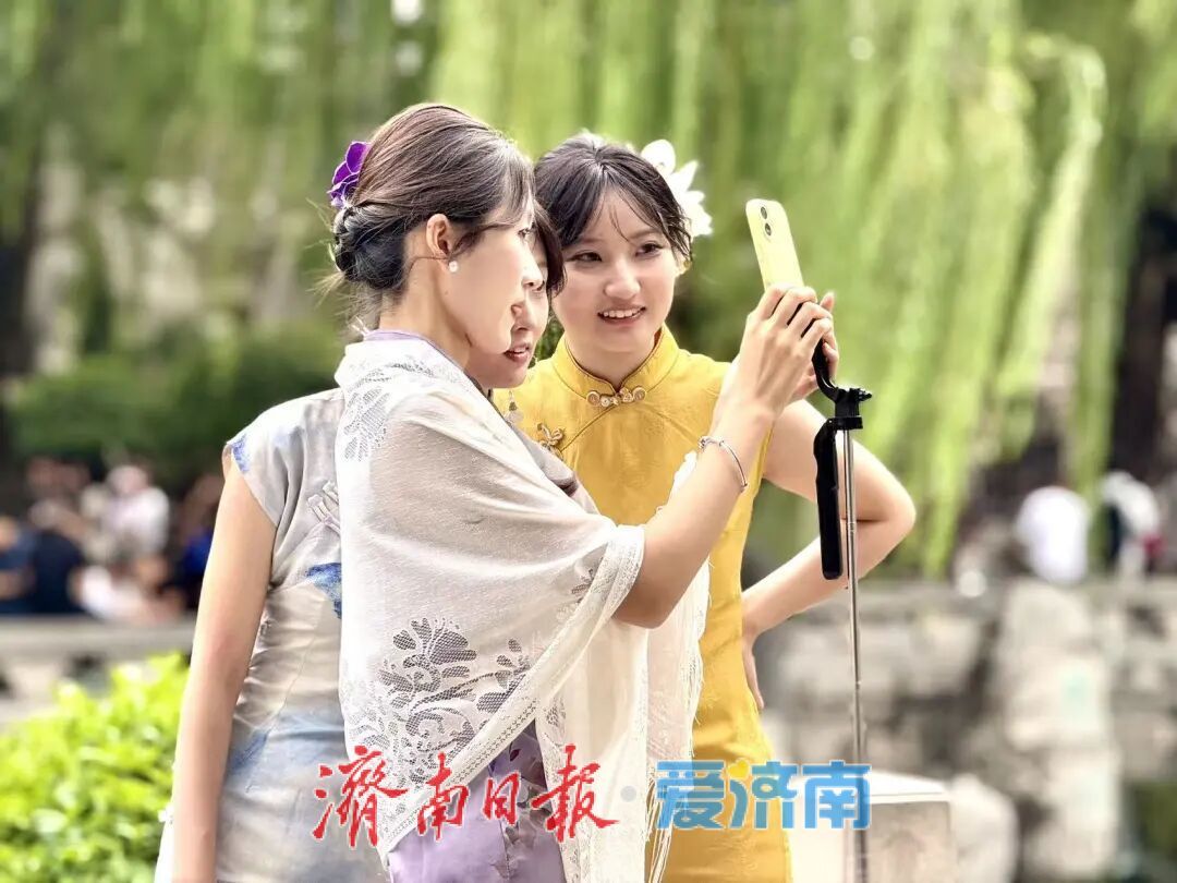 一年四季 泉在济南丨邂逅限定版秋色！这个国庆，在护城河畔解锁历下美景