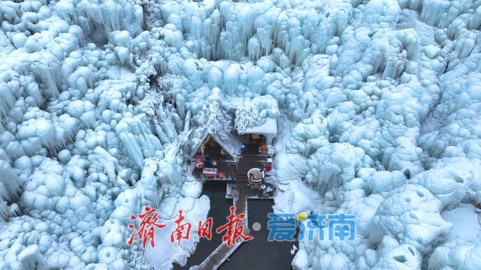 一年四季 泉在济南丨冰瀑仙境！济南九如山变身冬日限定“琉璃世界”