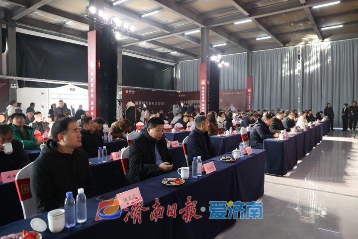 千年古镇上新了