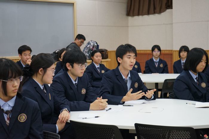 同根同文 异彩纷呈——济南大学城实验高级中学举办济港语文教学沙龙共探育人新路径