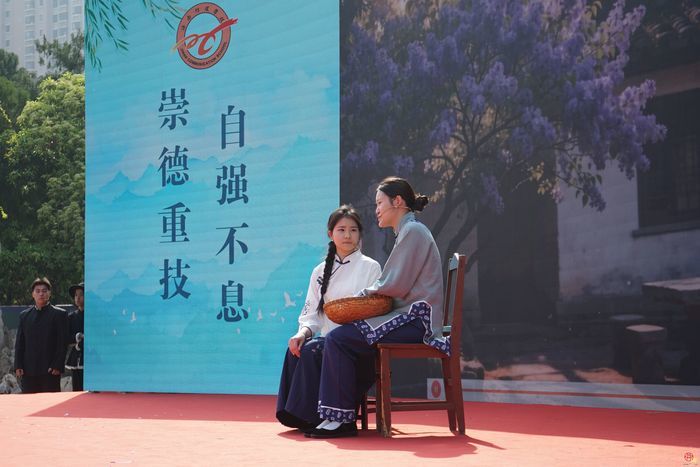 诗香润匠心 文化铸根基——济南传媒学校第二届“丁香花开”校园诗会圆满举行