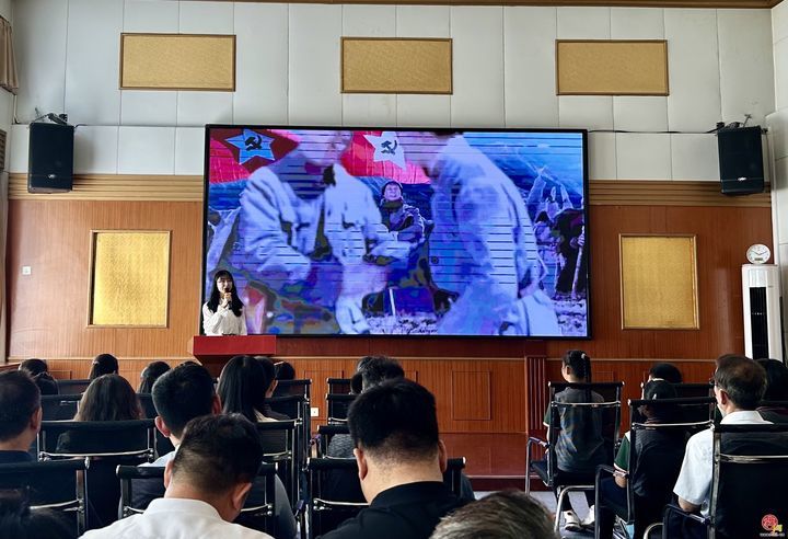 致敬英雄！济南市举办“红马扎 面对面”红色宣讲活动