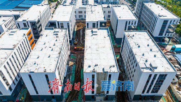 项目强省会｜中交（济南）创芯智谷项目加速“扮靓”，室外及安装工程过半