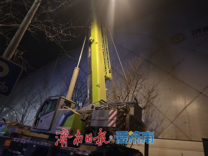 洪楼1905项目“大白膜”拆除转入正常施工